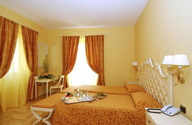 Villa Sofia Hotel غاردوني ريفييرا المظهر الخارجي الصورة